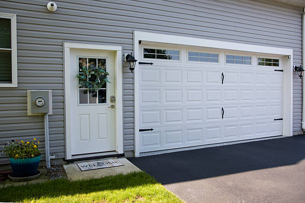 24/7 Emergency Garage Door Maintenance experts in New Cumberland, WV